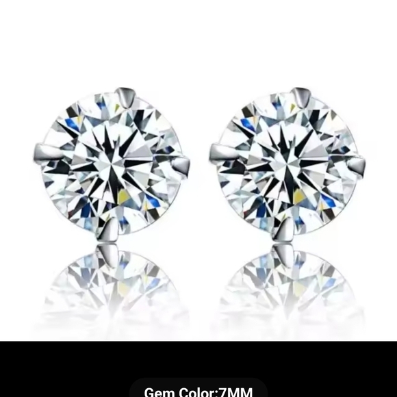 Elegant Silver Stud Earrings Set - Picture 15 of 16